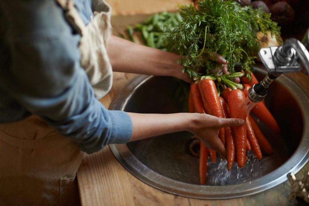 COMO EVITAR A CONTAMINAÇÃO DOS ALIMENTOS EM TEMPOS DE CORONAVÍRUS